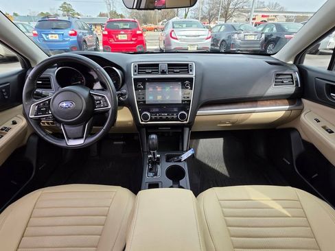 Used 2018 Subaru Outback 2.5i Limited image 18