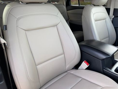 Certified 2023 Ford Explorer XLT w/ Equipment Group 202A image 28