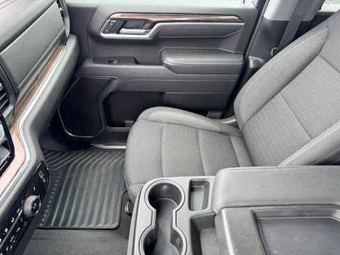 Used 2025 Chevrolet Silverado 1500 LT AWD/4WD image 13
