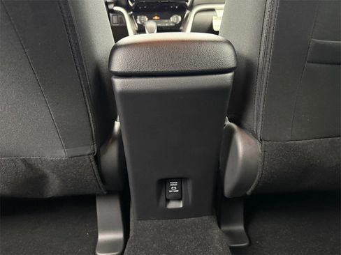 New 2026 Mitsubishi Eclipse Cross LE image 28