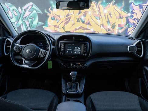 Used 2020 Kia Soul GT-Line image 25