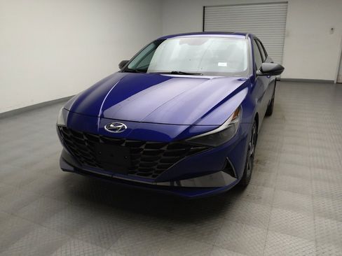 Used 2023 Hyundai Elantra Limited w/ Winter Weather Package FWD image 15