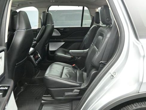 Used 2020 Lincoln Aviator Reserve w/ Equipment Group 201A image 22