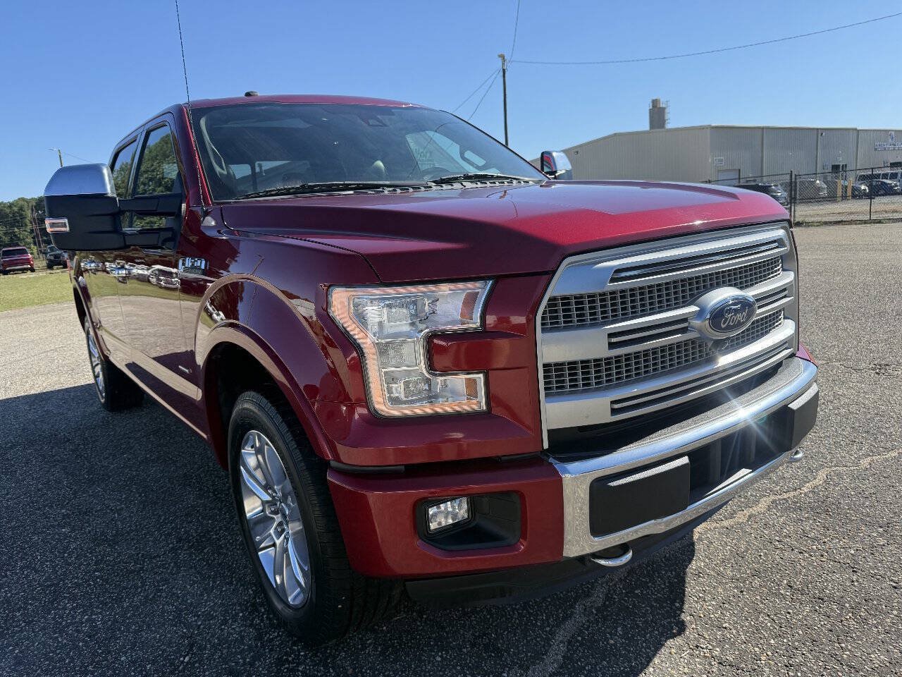 Used 2016 Ford F150 Platinum w/ Equipment Group 701A Luxury AWD/4WD image 13