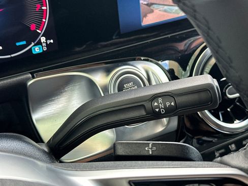 New 2025 Mercedes-Benz GLB 250 image 17