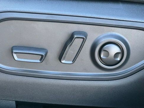 New 2026 Jeep Cherokee Limited AWD/4WD image 13