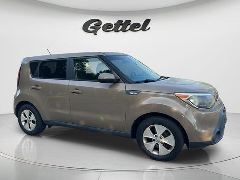 Used 2014 Kia Soul FWD image 2