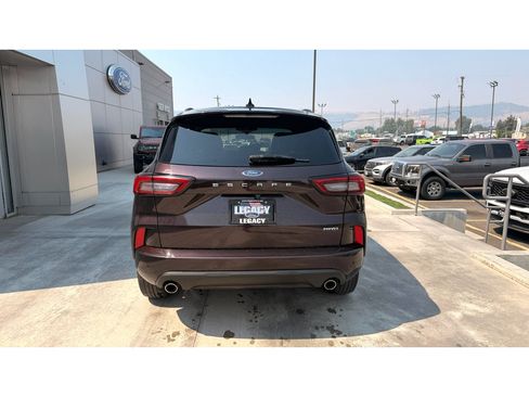 Used 2023 Ford Escape ST-Line w/ Tech Pack #1 AWD/4WD image 7
