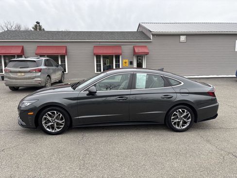 Used 2023 Hyundai Sonata SEL image 2