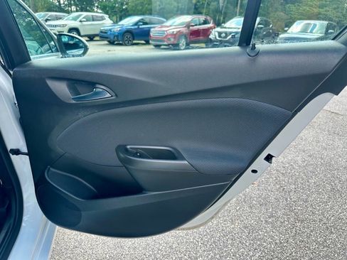 Used 2017 Chevrolet Cruze LT w/ Convenience Package FWD image 15