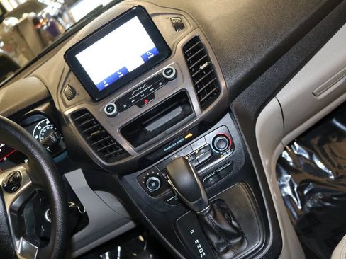 Used 2022 Ford Transit Connect XLT FWD image 24
