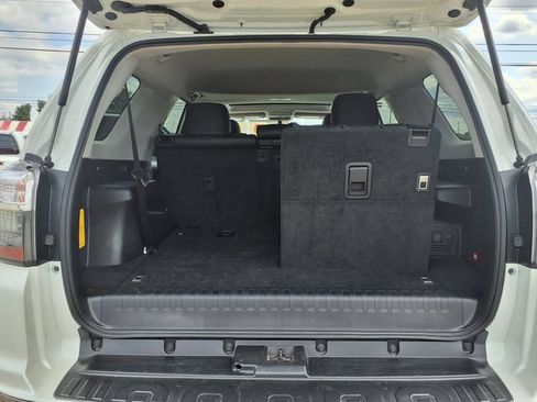 Used 2019 Toyota 4Runner Limited AWD/4WD image 30