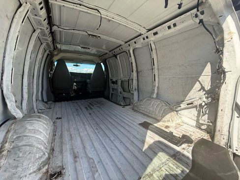 Used 2016 Chevrolet Express 2500 image 65