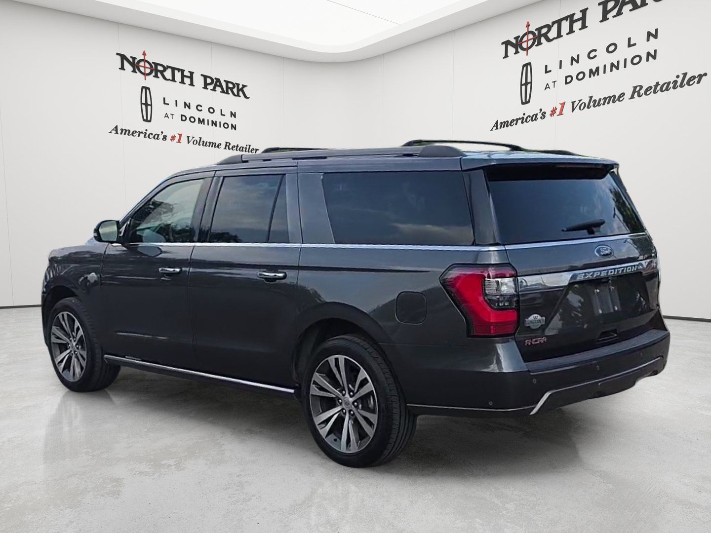 Used 2020 Ford Expedition Max King Ranch w/ Cargo Package RWD image 3