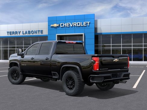New 2026 Chevrolet Silverado 2500 ZR2 AWD/4WD image 5