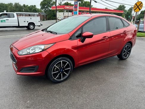 Used 2019 Ford Fiesta SE FWD image 5