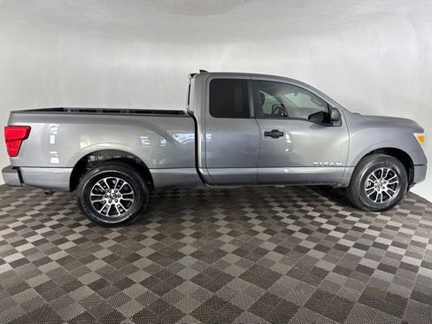 Certified 2024 Nissan Titan SV AWD/4WD image 8
