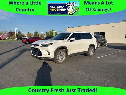 Used 2024 Toyota Grand Highlander Platinum image 1