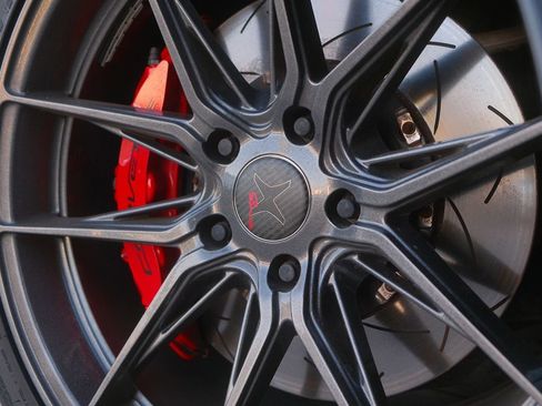 Used 2019 Chevrolet Corvette Grand Sport w/ Carbon Flash Badge Package image 42