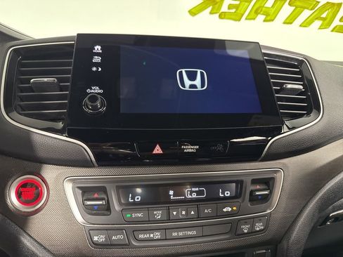Used 2022 Honda Passport TrailSport image 27