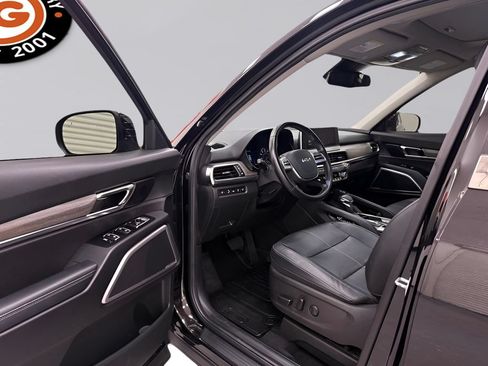 Used 2022 Kia Telluride EX w/ EX Premium Package FWD image 9