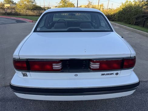Used 1995 Buick Le Sabre Custom image 6