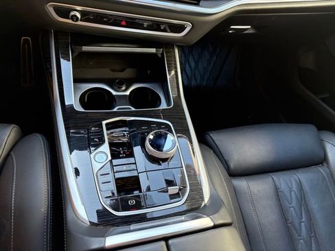 Used 2024 BMW X7 M60i w/ Executive Package AWD/4WD image 19