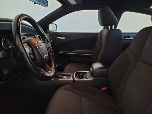 Used 2022 Dodge Charger SXT RWD image 17