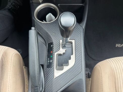 Used 2015 Toyota RAV4 XLE AWD/4WD image 22