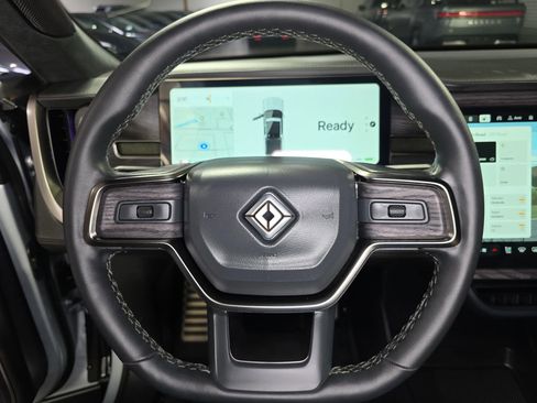 Used 2023 Rivian R1T Adventure AWD/4WD image 15