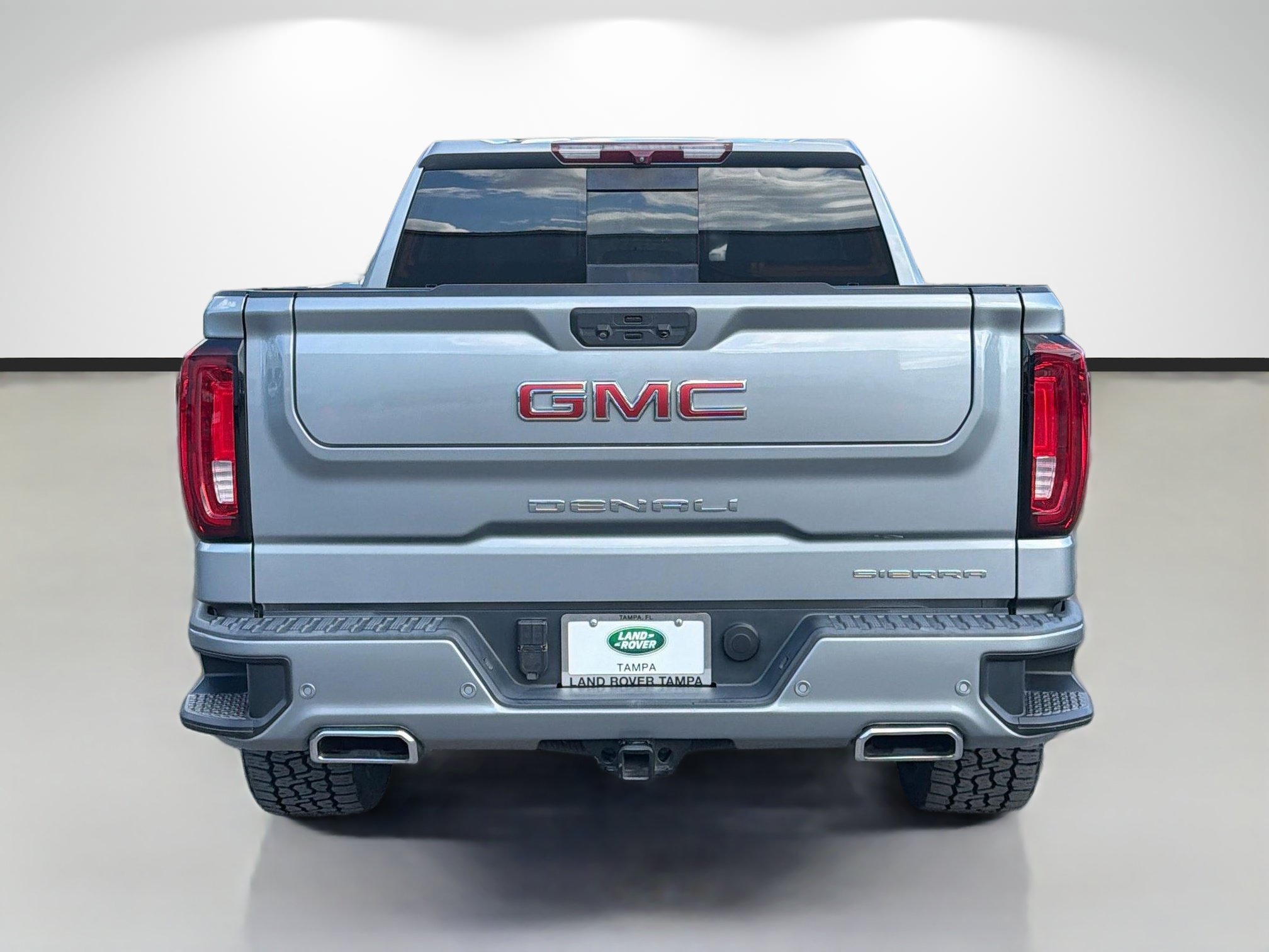 Used 2023 GMC Sierra 1500 Denali AWD/4WD image 4