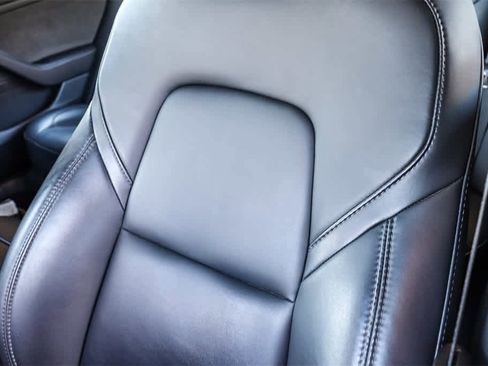 Used 2021 Tesla Model 3 Standard Range Plus image 24