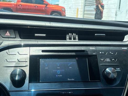 Used 2015 Toyota Avalon XLE FWD image 11