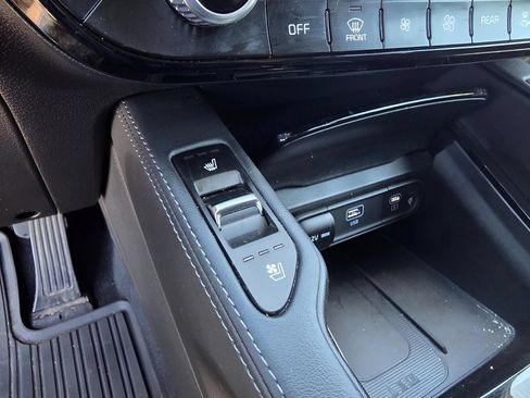 Used 2024 Kia Telluride EX X-Line AWD/4WD image 17