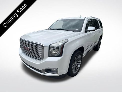Used 2017 GMC Yukon Denali w/ Open Road Package AWD/4WD image 1