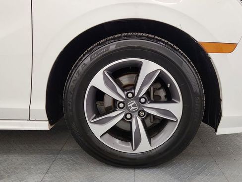 Used 2018 Honda Odyssey Touring image 26