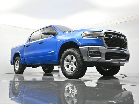 New 2026 RAM 1500 4x4 Crew Cab image 37