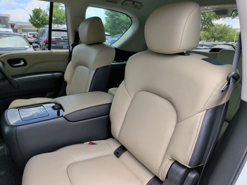 Used 2023 INFINITI QX80 Premium Select w/ Cargo Package AWD/4WD image 37