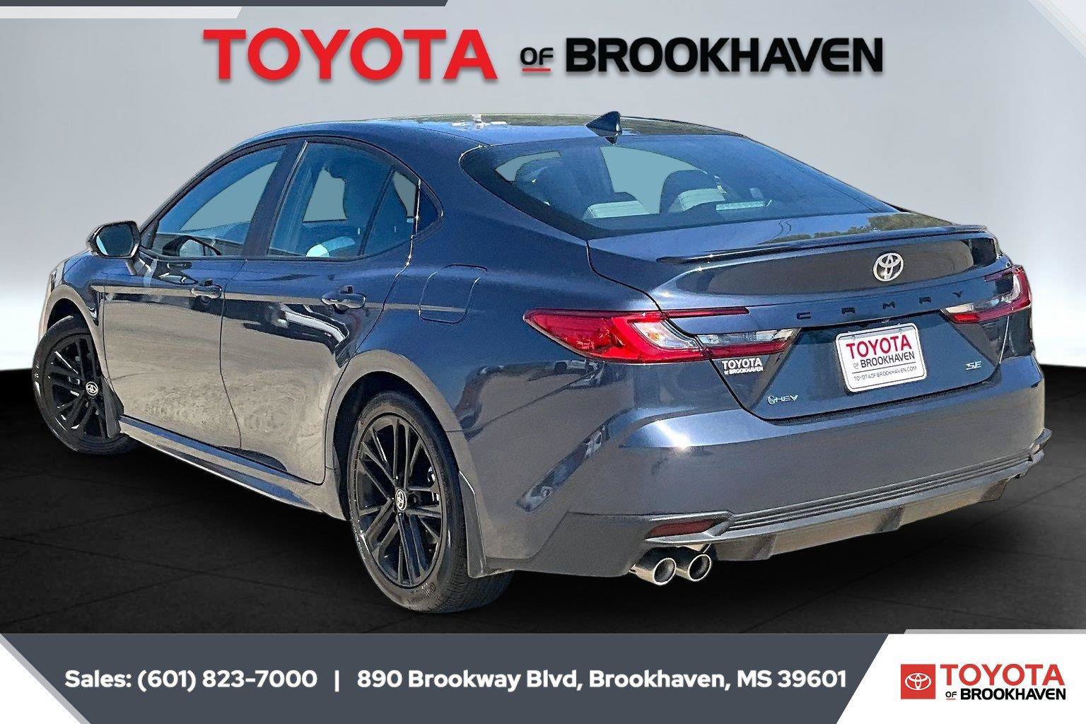 Used 2026 Toyota Camry SE w/ Convenience Package FWD image 2
