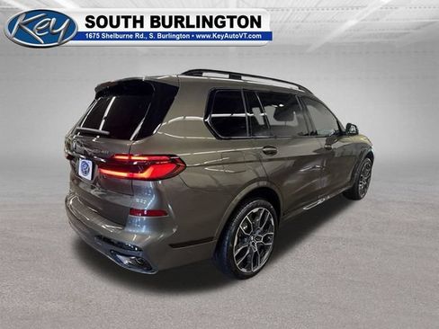 Used 2026 BMW X7 xDrive40i AWD/4WD image 7