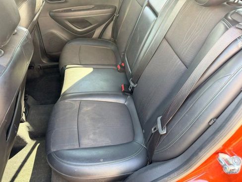 Used 2015 Chevrolet Trax LT w/ LT Sun and Sound Package image 12