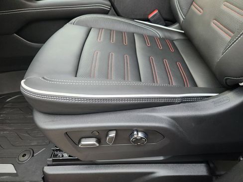 New 2026 GMC Yukon XL AT4 Ultimate w/ LPO, Floor Liner Package image 17