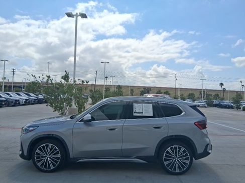Used 2024 BMW X1 xDrive28i w/ Convenience Package AWD/4WD image 3