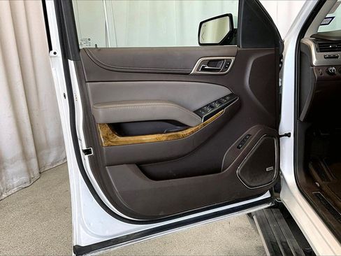 Used 2017 GMC Yukon Denali w/ Open Road Package image 21