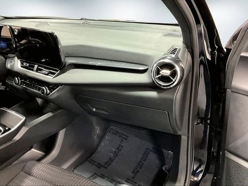 Used 2025 Chevrolet Equinox LT image 24