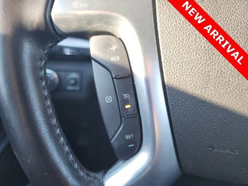 Used 2015 Chevrolet Traverse LT image 16