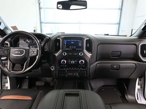 Used 2021 GMC Sierra 1500 AT4 w/ AT4 Premium Package AWD/4WD image 32