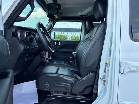 Used 2022 Jeep Gladiator Mojave w/ LED Lighting Group AWD/4WD image 14