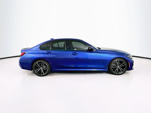 Used 2022 BMW 330i Sedan w/ M Sport Package RWD image 10