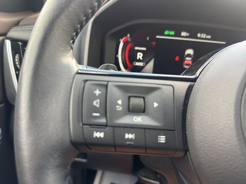 Used 2023 Nissan Rogue Platinum w/ Platinum Premium Package AWD/4WD image 27